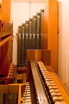 inside lobby organ pipe chamber 2