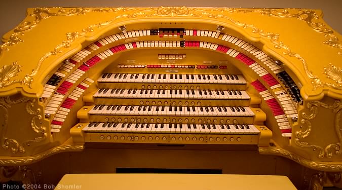 Organ Console 2