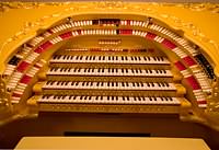 Organ console page